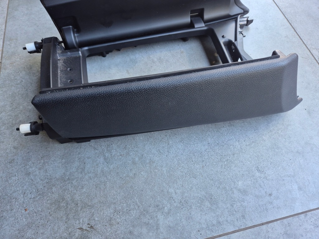 Подлокотник maserati ghibli Оригинал