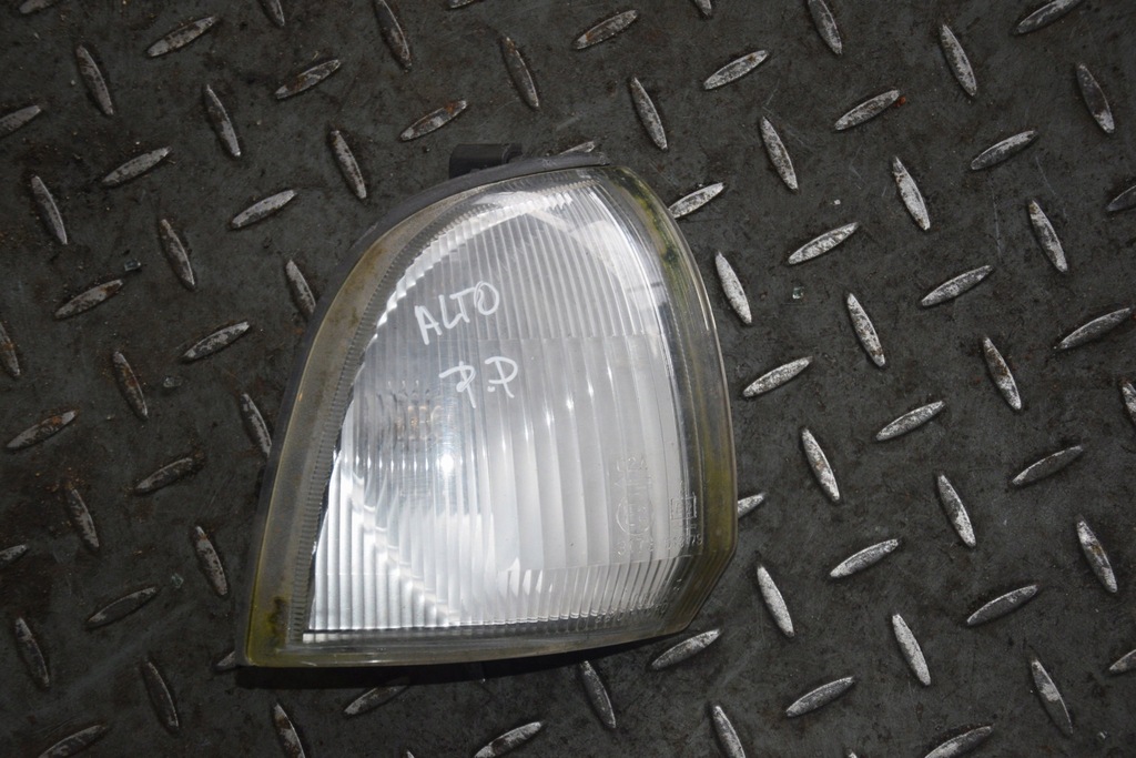 фото №1, Поворотник правый suzuki alto 2000