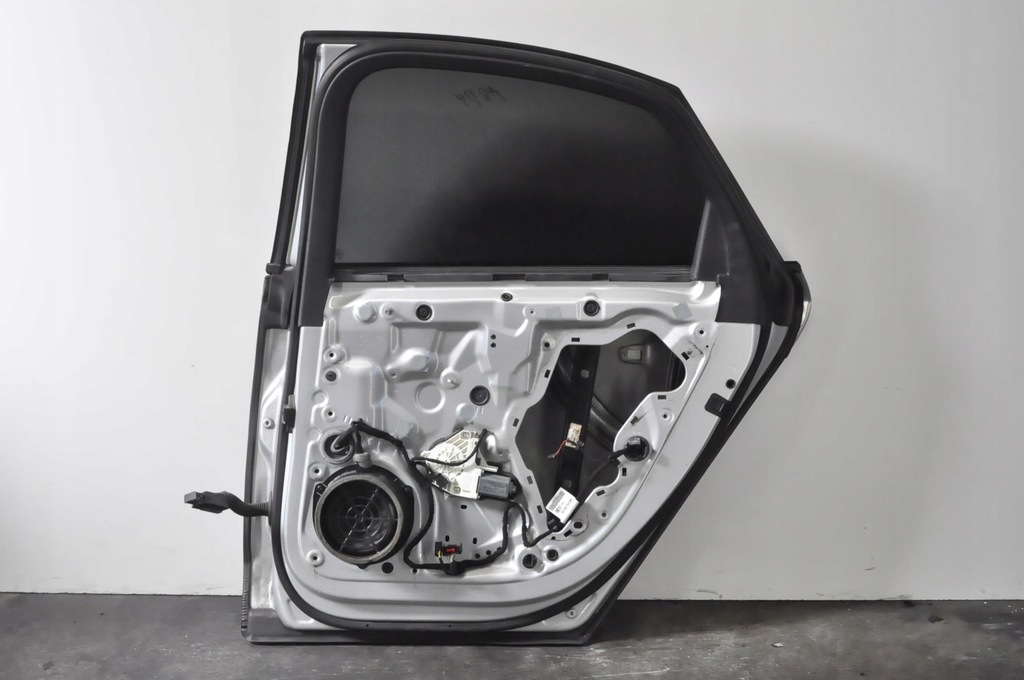 фото №10, Audi a8 d4 дверь правый задняя правое задние silver