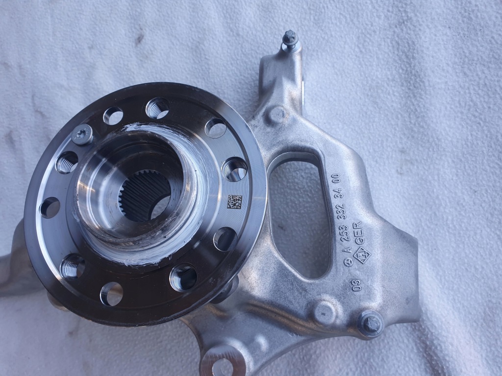 фото №1, Поворотный кулак i ступица mercedes glc x253 a2533323400