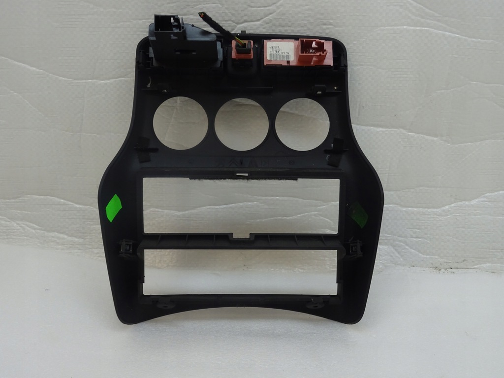 фото №4, C3 picasso рамка корпус радио 96825462