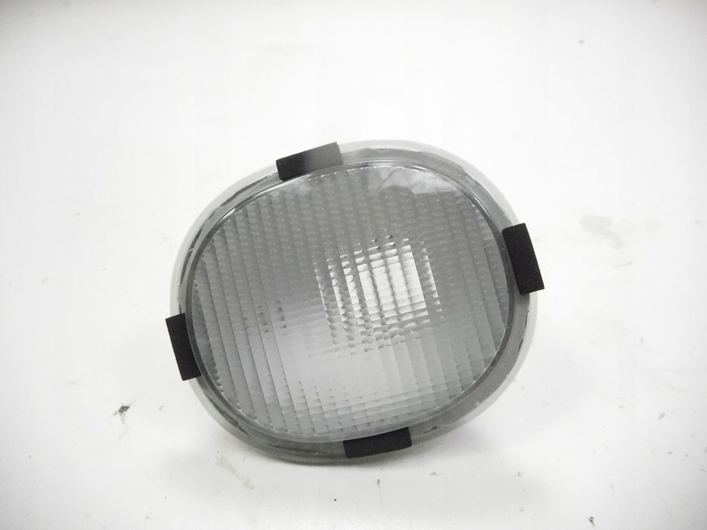 фото №4, Лампа поворотник renault rvi 7700377095