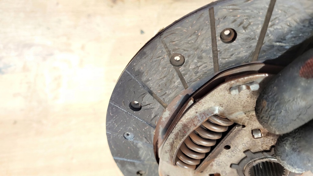 фото №10, Колесо маховик диск прижим сцепление комплект clio iii 3 hb 3d lift 1,5 dci