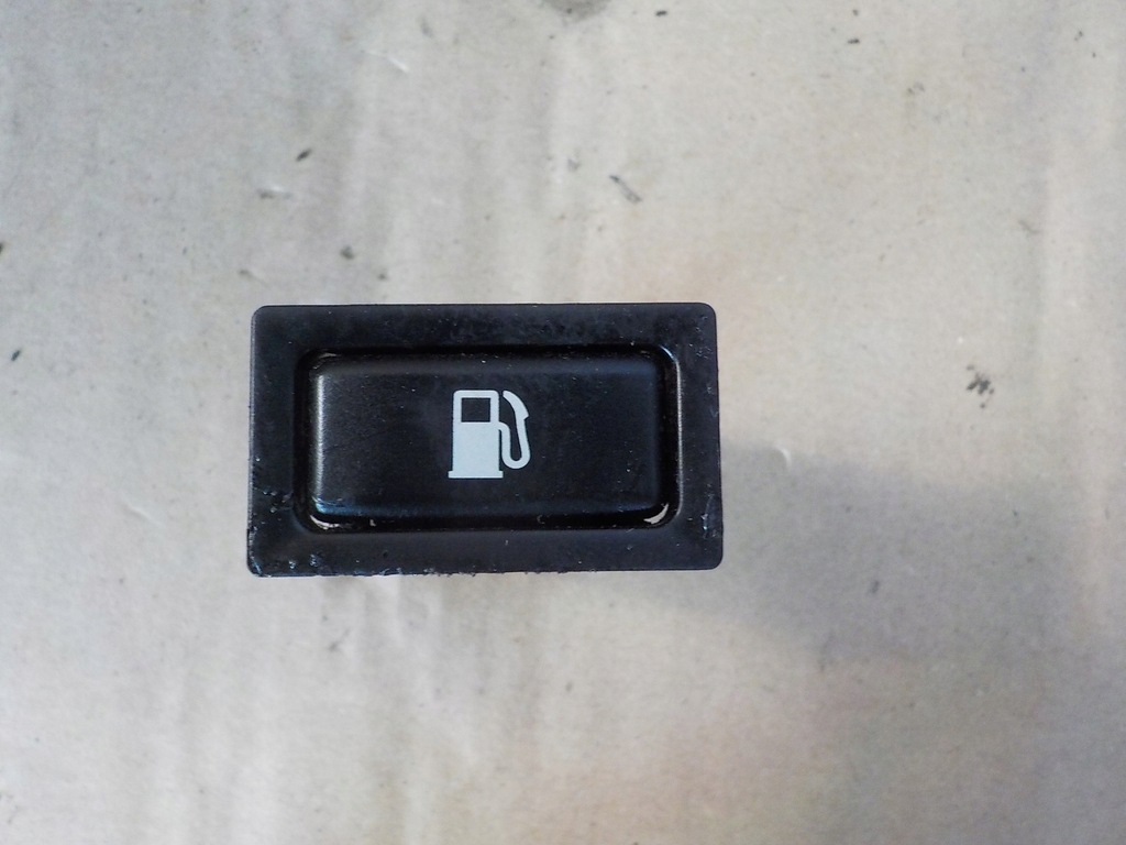 фото №1, Переключатель крышка топлива toyota оригинальный номер 156795