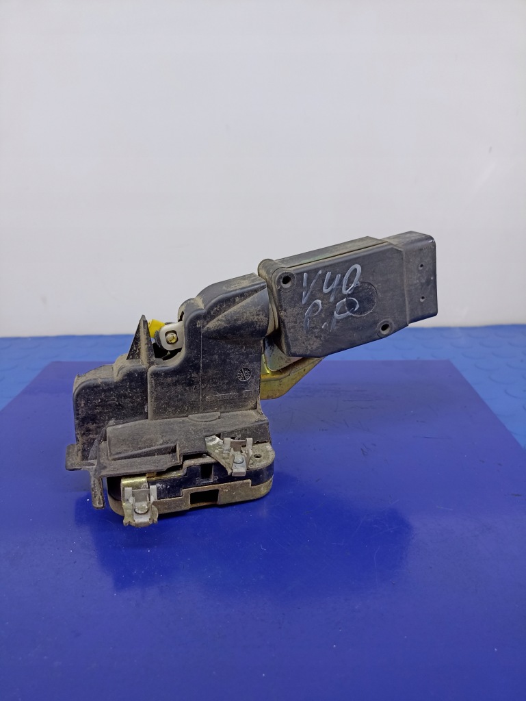 фото №1, Volvo v40 i kombi замок двері правий перед