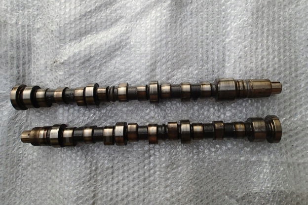 фото №1, Chrysler pacifica 4.0 вал розподільного валу правий лівий