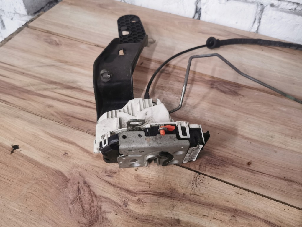 фото №1, Замок левый задняя grand cherokee wk2 04589921ag