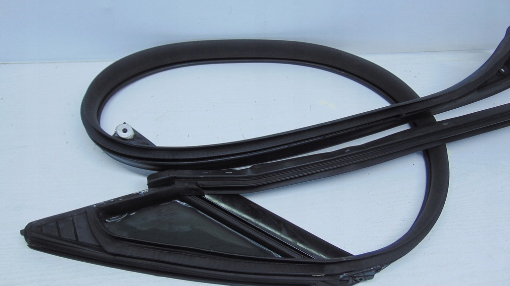 фото №9, | mercedes w207 прокладка двері права + скло