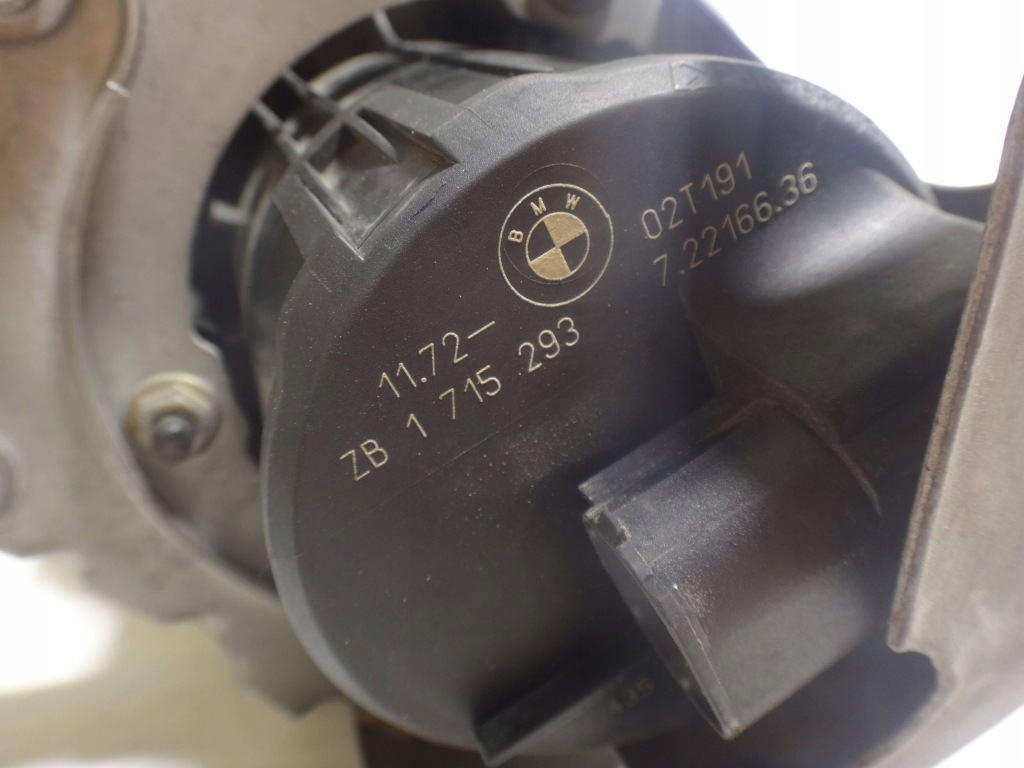 Насос воздуха вторичного bmw e46 2.2 2.3 2.5 2.8 3.0 i m52 m54 1715293 Оригинал