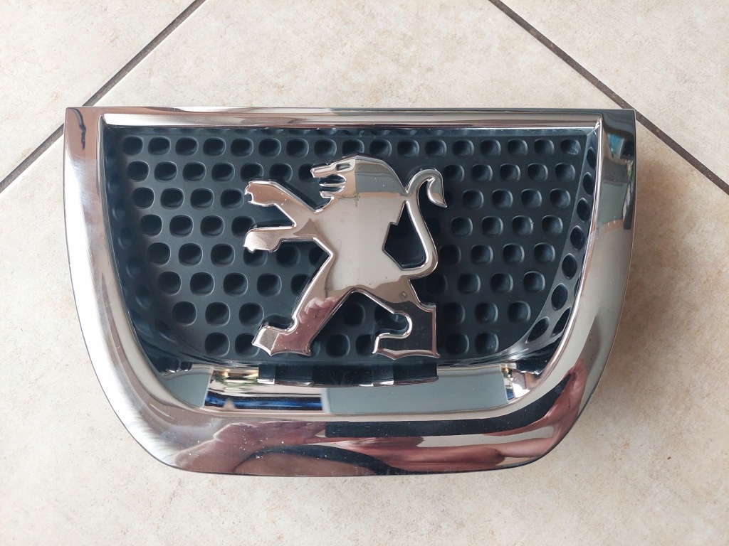 фото №1, Решётка радиатора - решётка радиатора - значок - peugeot 3008 i - 09-13