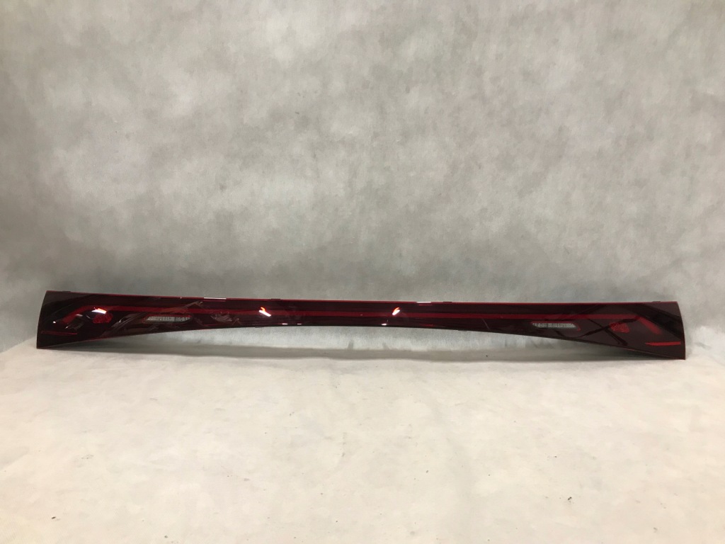 фото №1, Mercedes eqe w295 22- лампа задня середня накладка