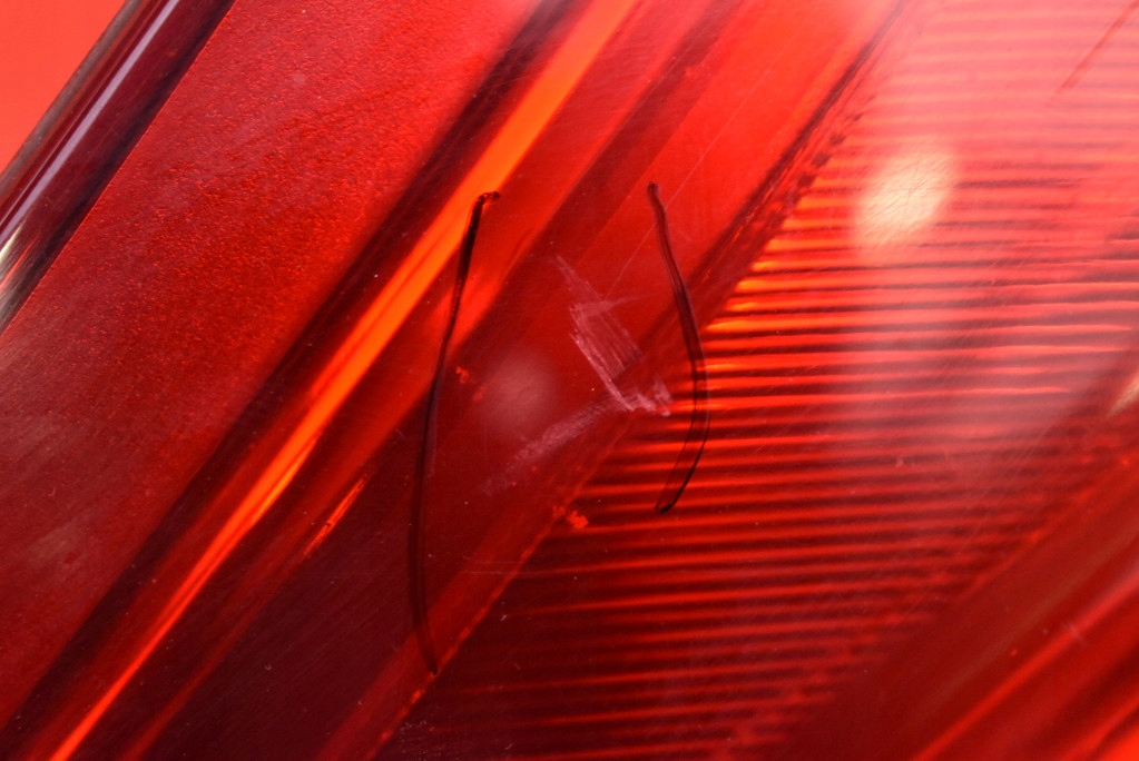 фото №10, Лампа правая задняя задняя 9681074180 citroen c5 ii x7 iii kombi 08-17