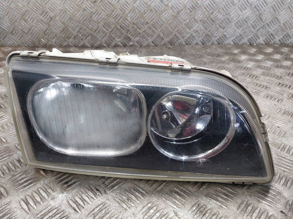 Купити Лампа правий перед volvo v40 i 30899879