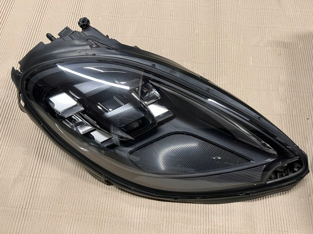 Фонари передние комплект перед porsche macan 95b led черный Недорого
