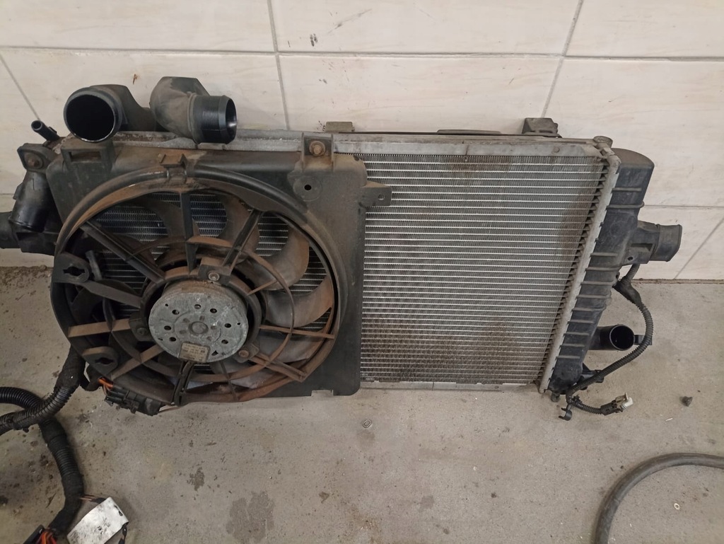 фото №1, Opel astra h 1.9 120ps комплект радиатор вентилятор