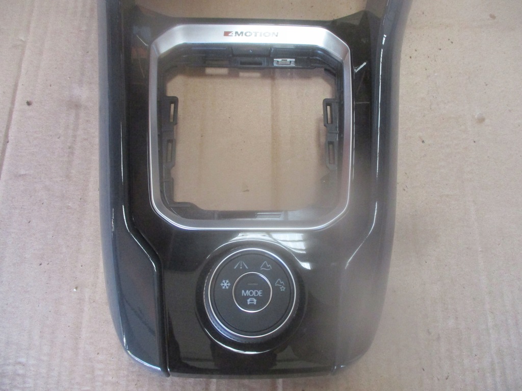 фото №2, Панель кондиционера рамка 5g0907044da vw t-roc