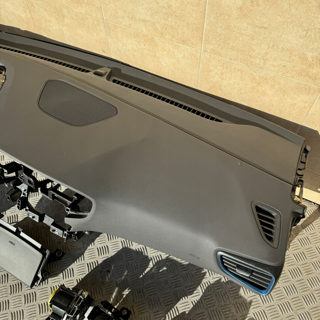 фото №4, Панель приладів комплектна подушка безпеки консоль ремені панель приладів hyundai ioniq 2019 rok