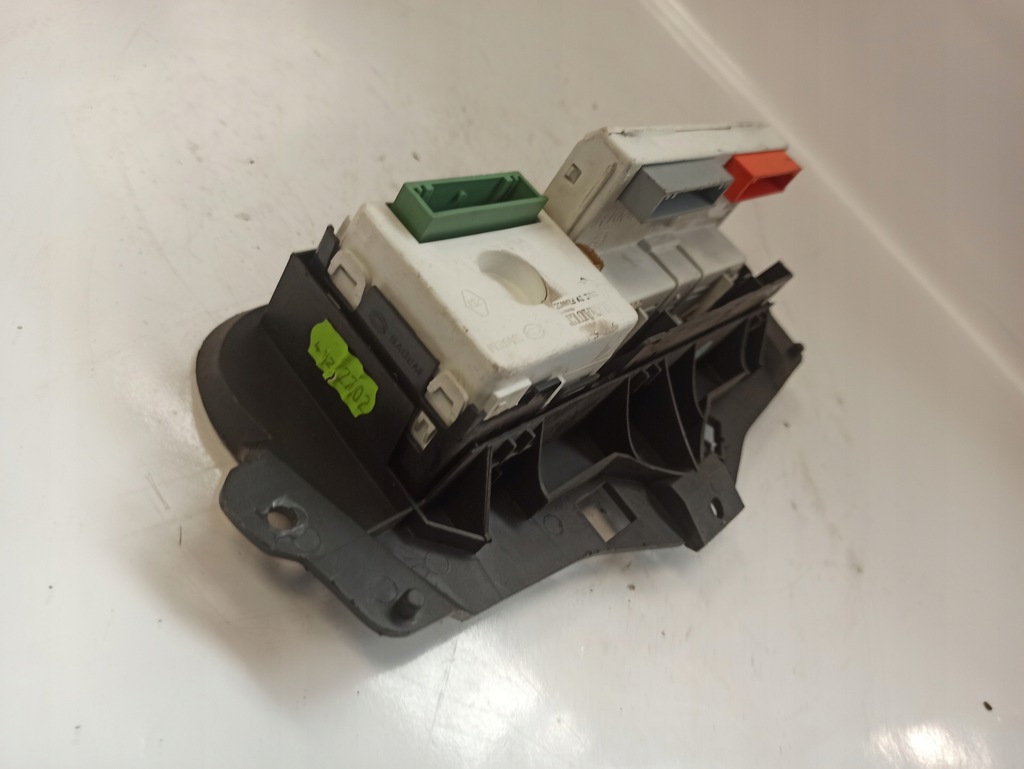 фото №13, Renault scenic i счетчик дисплей p8200142416a