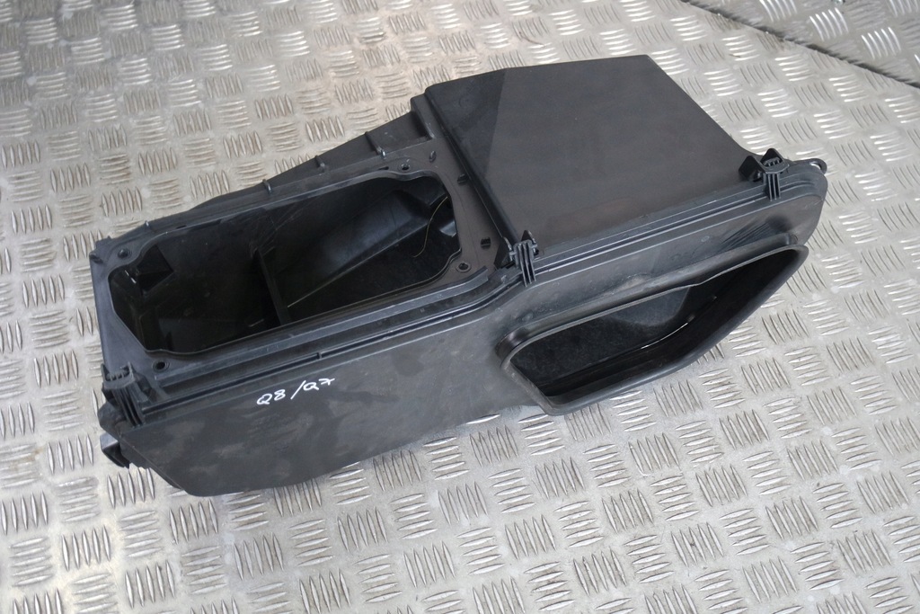 фото №1, Корпус фільтра audi q8 4m1815389