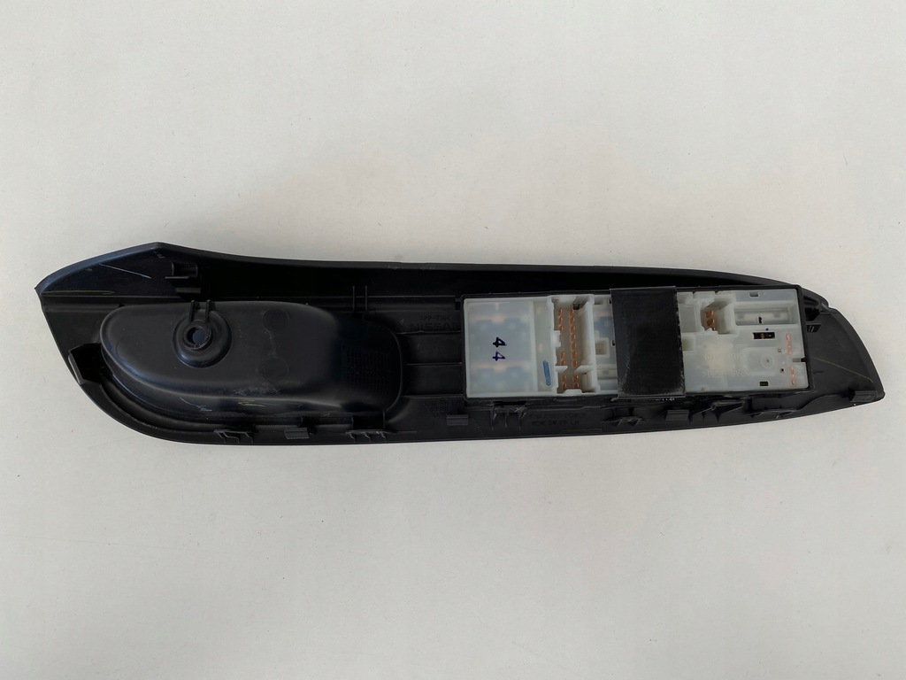 фото №7, Переключатель окон nissan note e12 левый перед правый перед