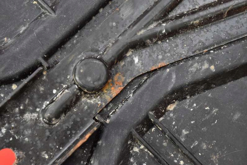 Основание аккумулятор 13498274 opel corsa e 1.2 16v 70 km 14-20 Киев