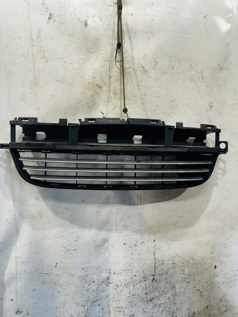 фото №1, Решётка радиатора решётка радиатора решётка хром w бампер peugeot 5008 #152