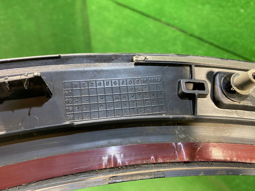 фото №9, Audi e-tron 4ke молдинг na крила правий перед передня права 4ke853718a