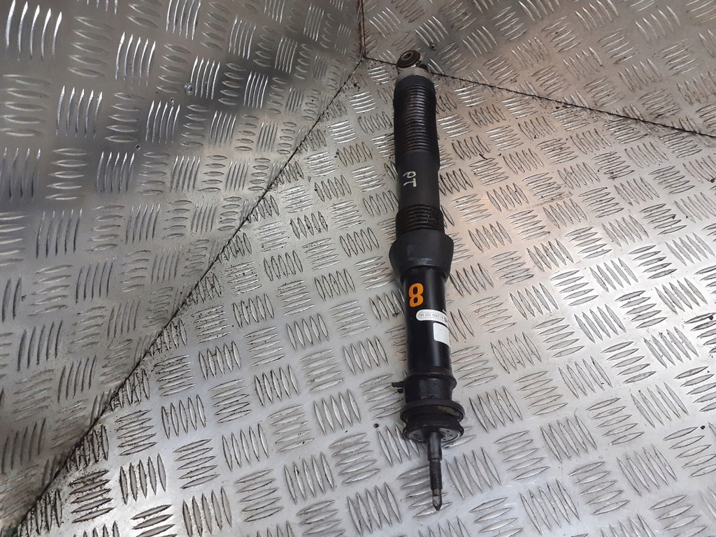 фото №1, Амортизатор правый задняя mercedes w203 2.5 2033205438