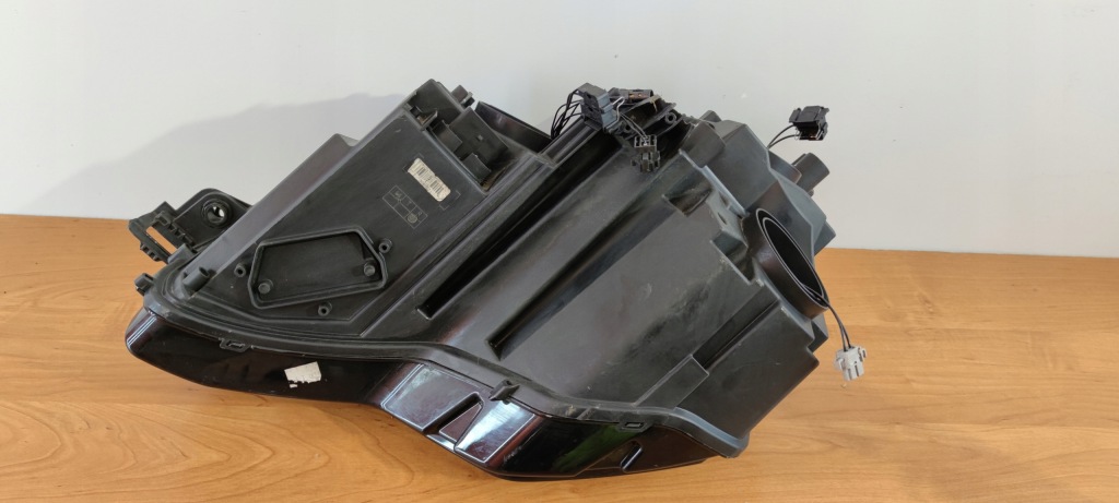 фото №3, Skoda karoq правая лампа перед фара 2019 rok