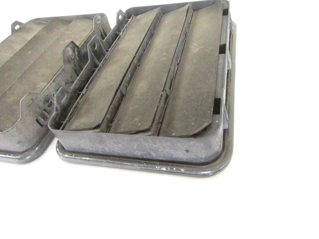 Воздухоотводчик багажника bmw e39 e46 e53 e63 e83 e90 e91 f06 f10 f25 Оригинал