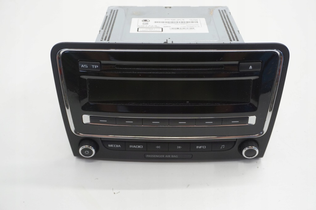 фото №1, Skoda superb ii lift радио cd 3t0035161k