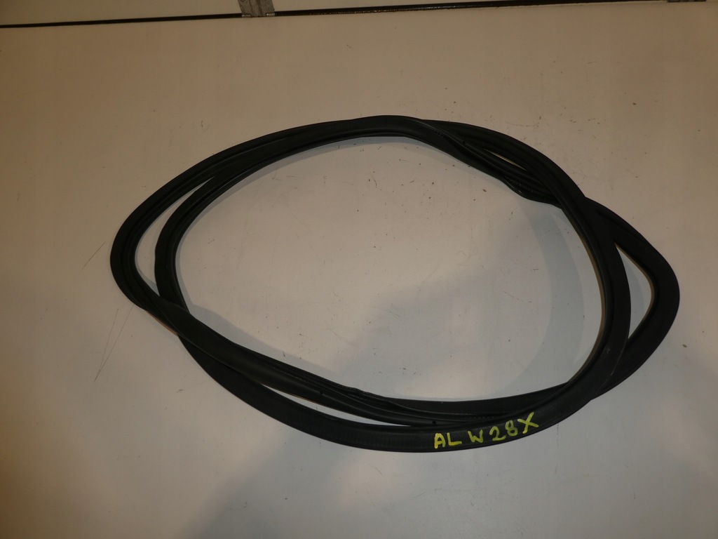 фото №1, Vw caddy v 5 прокладка дверь 2k7837911a перед