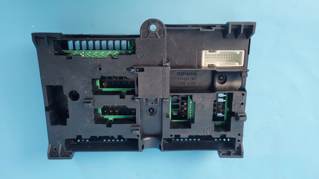 Купить Bmw x3 g01 lci sdrive30i 23r коробка предохранителей 5a04502 8795478