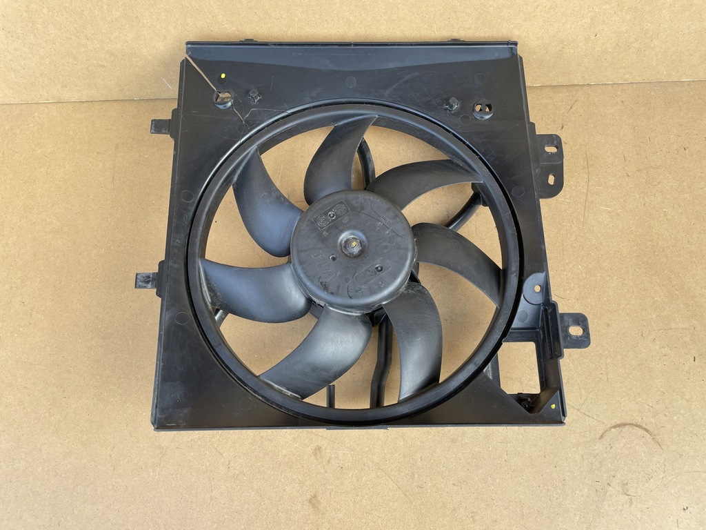 фото №1, Peugeot 208 i вентилятор радиатора