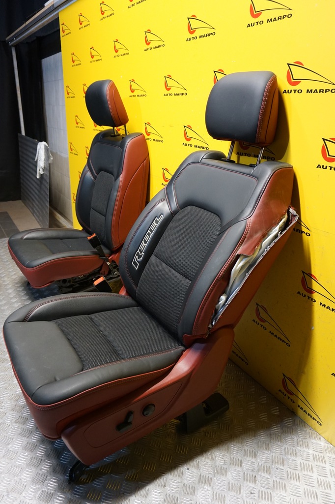 фото №10, Dodge ram 1500 rebel 2022 - сидіння сидіння заднє сидіння комплект шкіра підлокітник