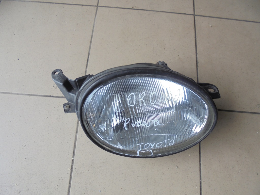 фото №1, Протитуманна фара правий toyota corolla