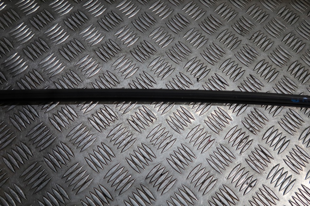 фото №10, Молдинг кровельная левая audi a1 8x 8x3853705a