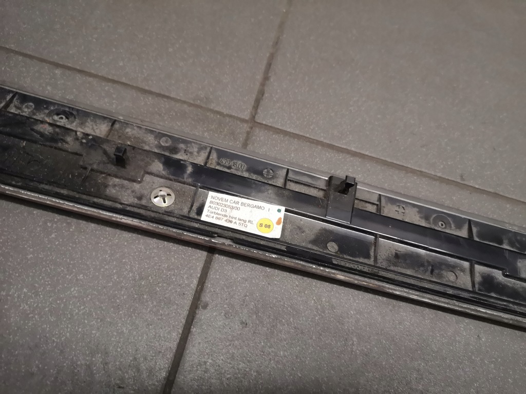 фото №11, Молдинг dekor правий задня audi a8 d3 long 4e4867420a