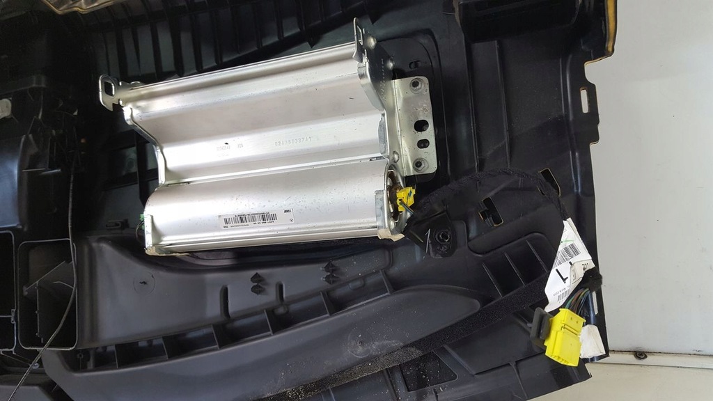 фото №15, Приборная панель консоль ремни mercedes w251 3,0 cdi