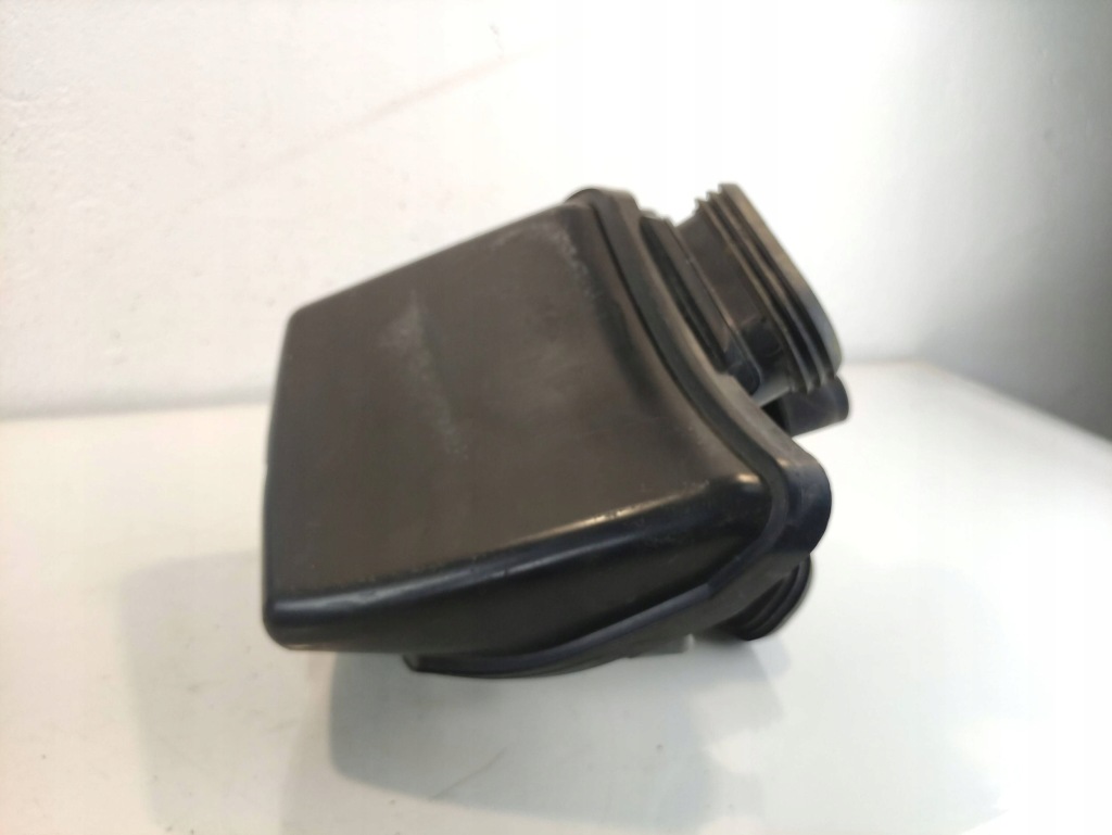 Opel astra j rezonato воздуха 13313301 Недорого