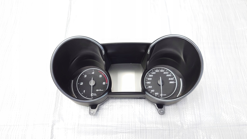 фото №1, Alfa romeo giulia лічильник прилади 50543818