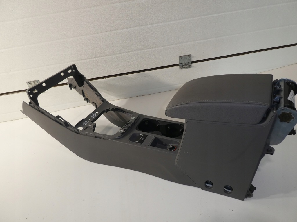 фото №6, Туннель подлокотник vw sharan alhambra 7n0864251a