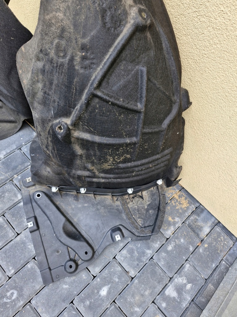 фото №4, Audi a6 c8 левая подкрылок перед оригинал