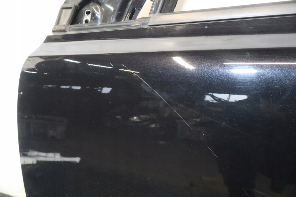 Дверей лівий перед volvo v70 3 452-26 Зі Шроту