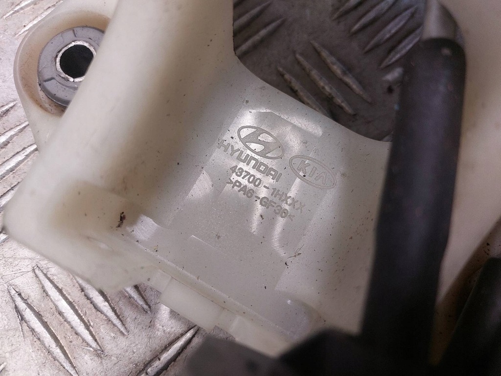 фото №7, Домкрат переключения передач + тросы kia ceed i lift 2.0 crdi 43700-1hxxx