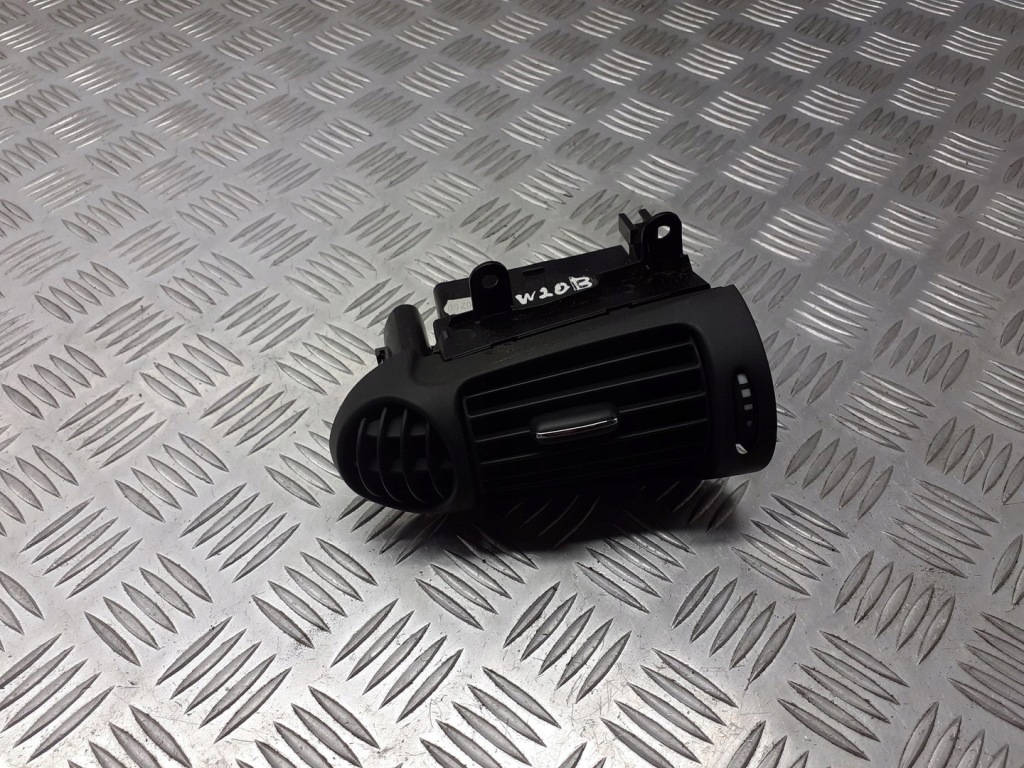 фото №1, Решётка правая обдув mercedes w203 2038300254