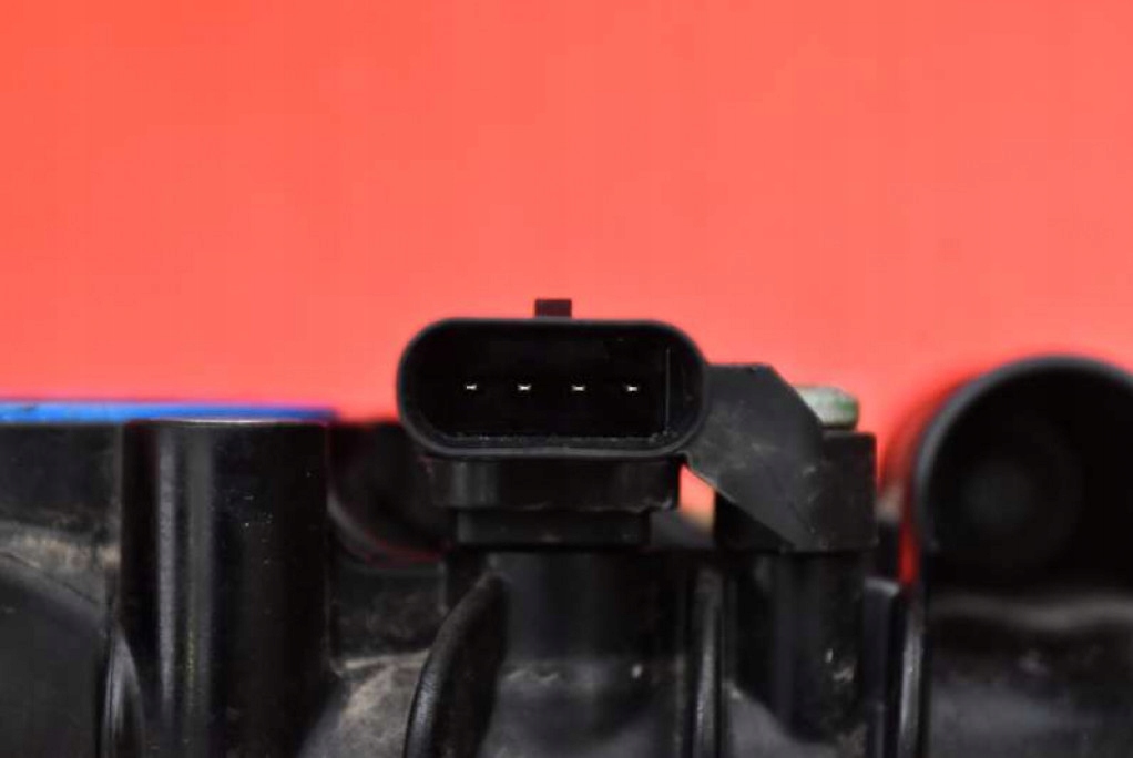 Колектор впускний  le2 12639640 opel astra 5 v k 1.4 t 125 km 15-20 Зі Шроту