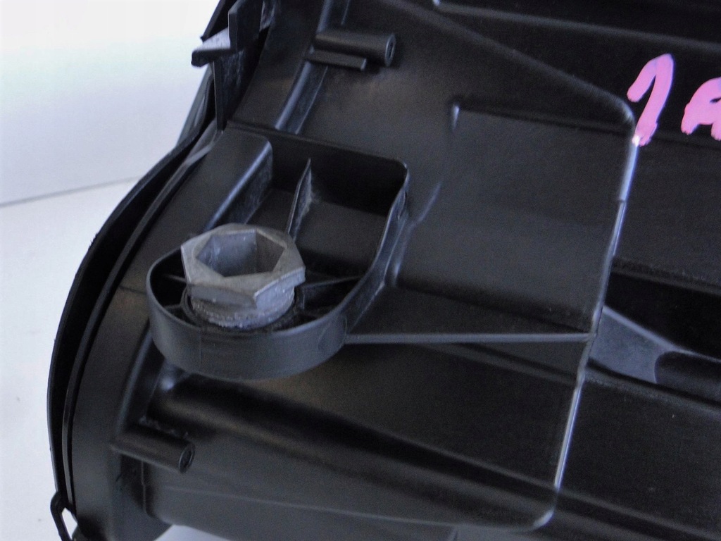 фото №10, Mercedes w213 лампа права multibeam led niebieska