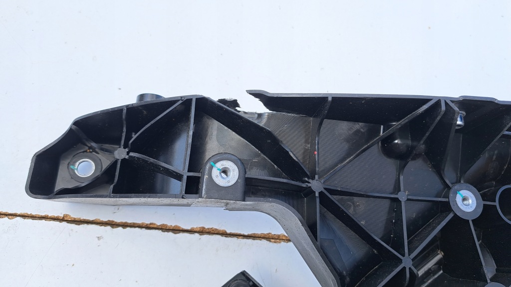 Ремінь передній tesla model y в Україні