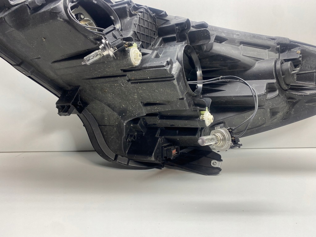 фото №8, Opel corsa e лампа правая правый перед передняя 39108223